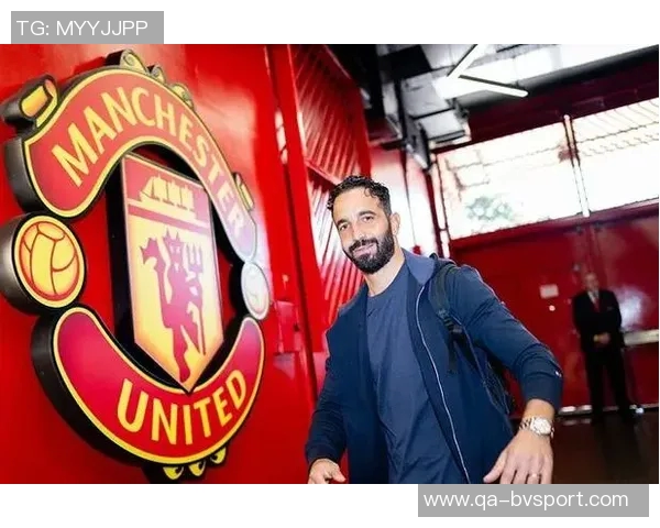 曼联冬窗前将与梅努齐尔克泽进行重要谈判探讨转会事宜