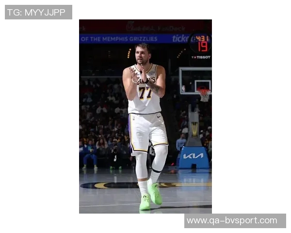 东契奇分享找回准星的秘诀:专注提升出手机会忘却投丢的烦恼 东契奇分享找回准星的秘诀:专注提升出手机会忘却投丢的烦恼