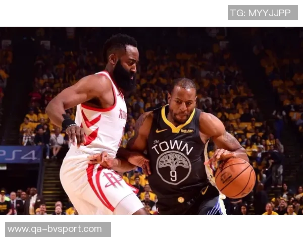 克尼佩尔半场表现低迷仅得5分2助攻正负值9成为全队最低 克尼佩尔半场表现低迷仅得5分2助攻正负值9成为全队最低